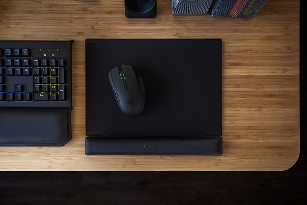 Razer Vespula V2 - Dual Surface Hard Gaming Mouse Mat Fashion